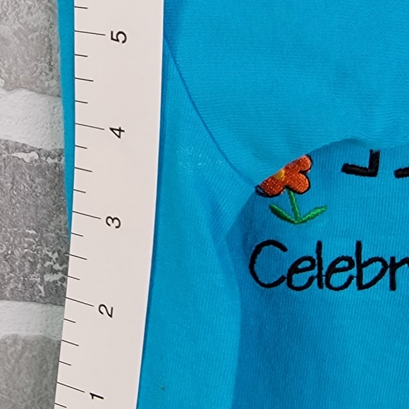 Celebrate the Joy of Reading Vintage Embroidered Children T-Shirt Youth Size M - Picture 11 of 12